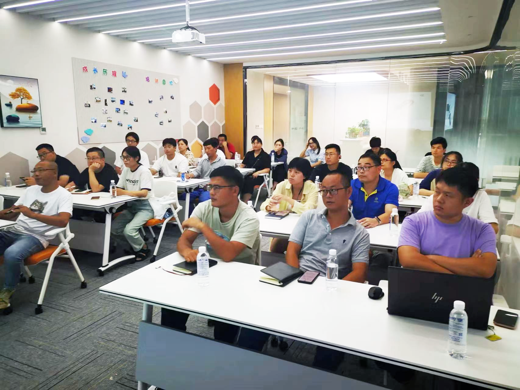 ƽ����pinnacle(�й�����)�ٷ���վ